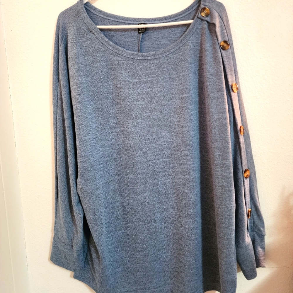Women's casual top